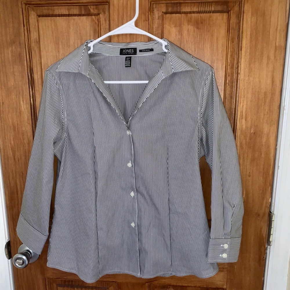 Long sleeve pin striped button up blouse